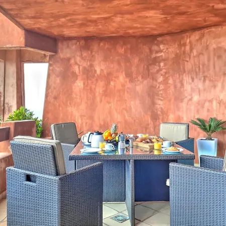 Guehebey Ocean View Апартаменты *